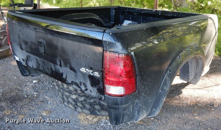 image for item HO9470 2018 Dodge pickup truck bed