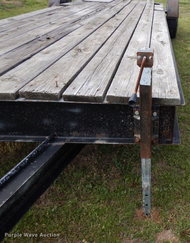 image for item HO9477 Shopbuilt  utility trailer