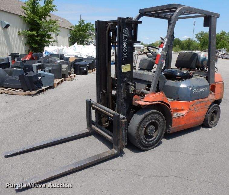 image for item HO9478 Toyota 786A  forklift