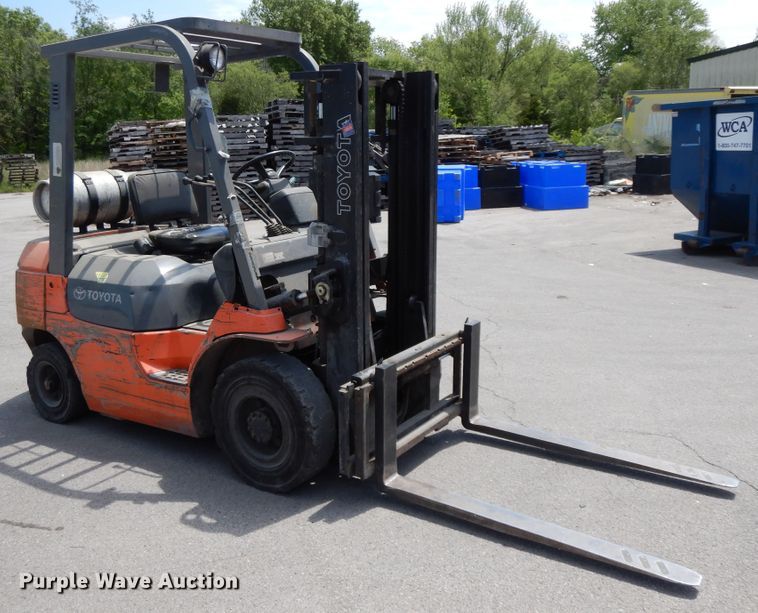 image for item HO9478 Toyota 786A  forklift