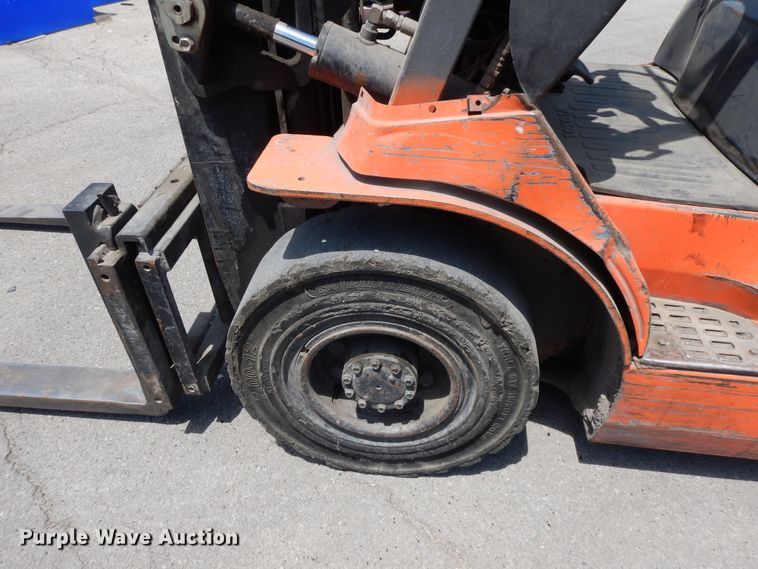 image for item HO9478 Toyota 786A  forklift