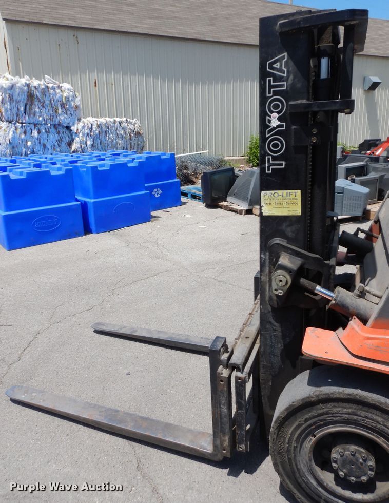 image for item HO9478 Toyota 786A  forklift