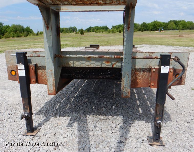 image for item HT9259 2005 Interstate Trailers G20DT  equipment trailer