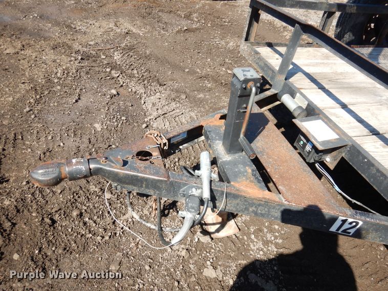 image for item HU9150 2002 Eagle utility trailer