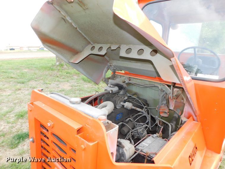 image for item HX9303 Clark CTA-50E  tug