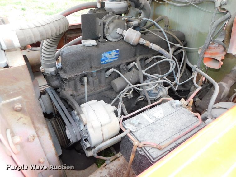 image for item HX9303 Clark CTA-50E  tug