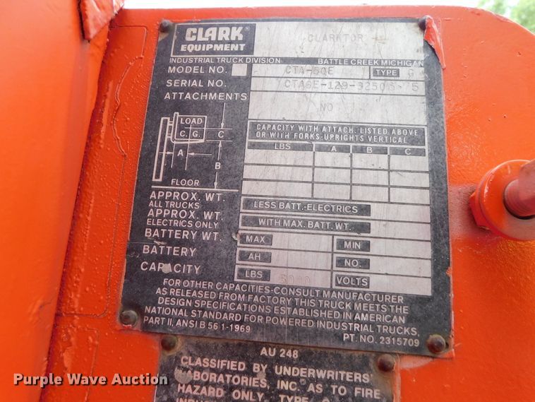 image for item HX9303 Clark CTA-50E  tug