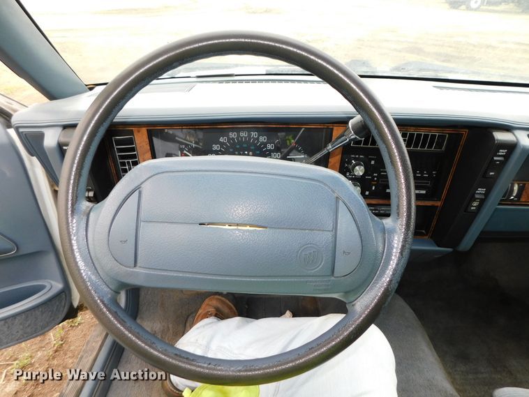 image for item HX9318 1994 Buick Century Special