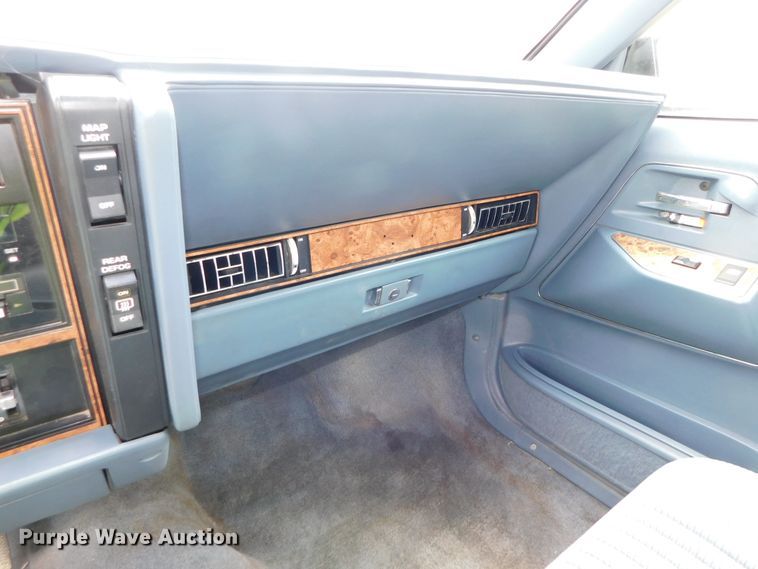 image for item HX9318 1994 Buick Century Special