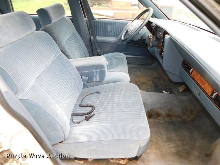 image for item HX9318 1994 Buick Century Special