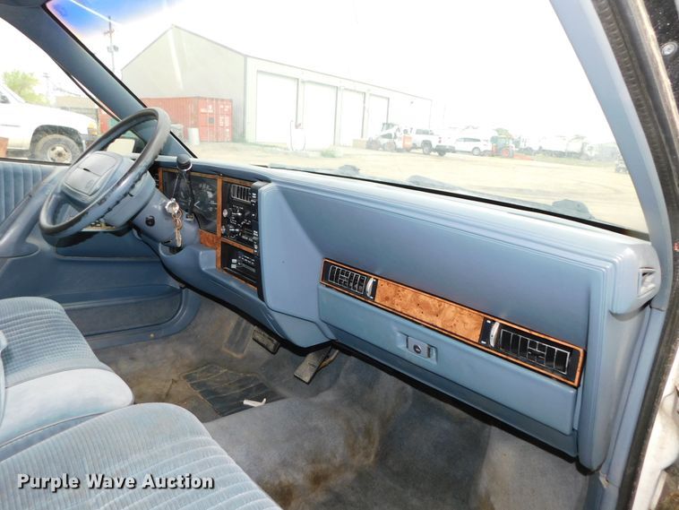 image for item HX9318 1994 Buick Century Special