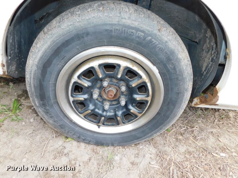 image for item HX9318 1994 Buick Century Special