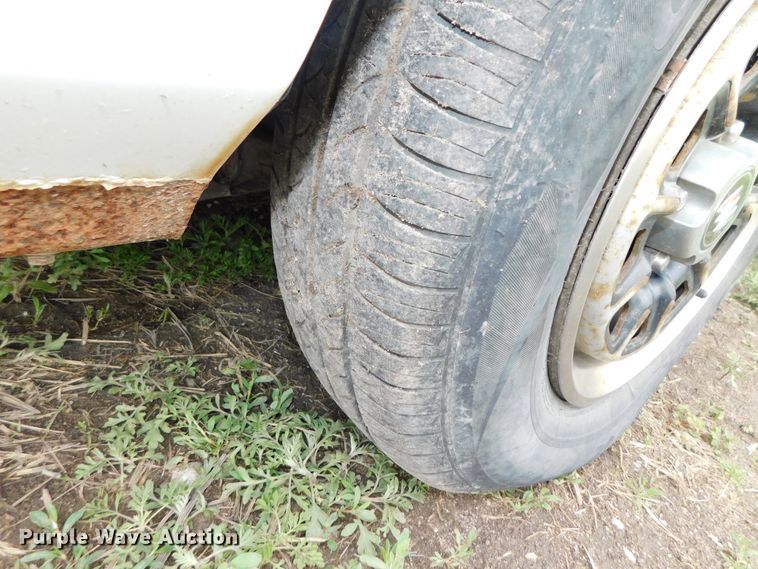 image for item HX9318 1994 Buick Century Special