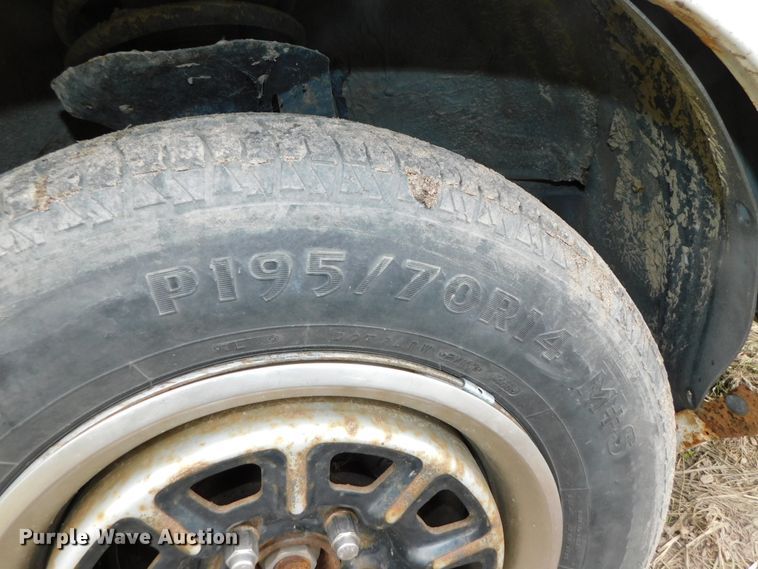 image for item HX9318 1994 Buick Century Special