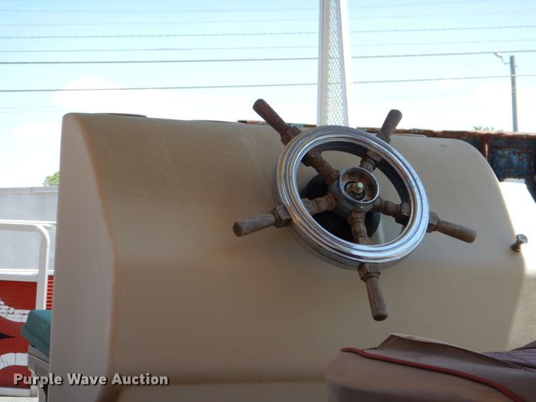 image for item IA9773 Harris FloteBote  pontoon boat