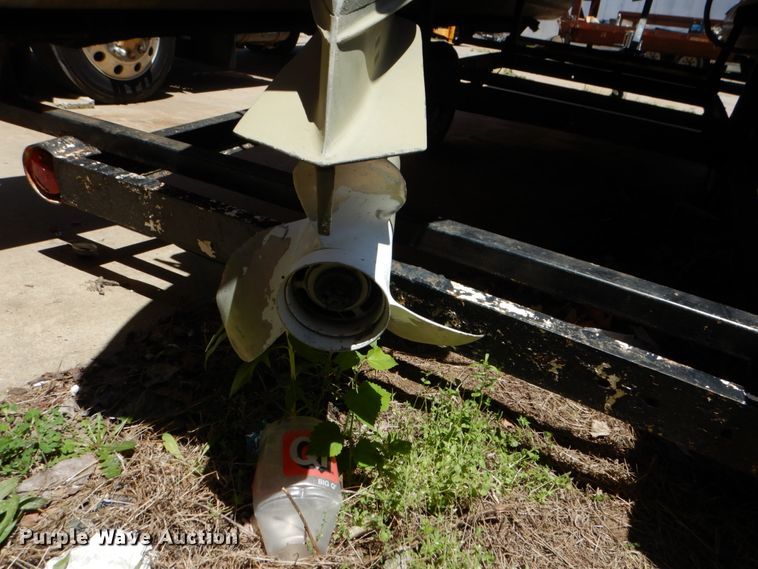 image for item IA9773 Harris FloteBote  pontoon boat