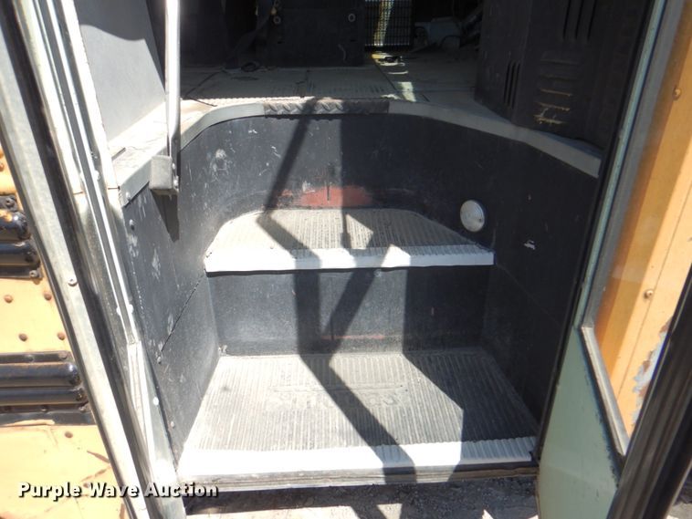 image for item IA9777 1986 Thomas Built  school bus