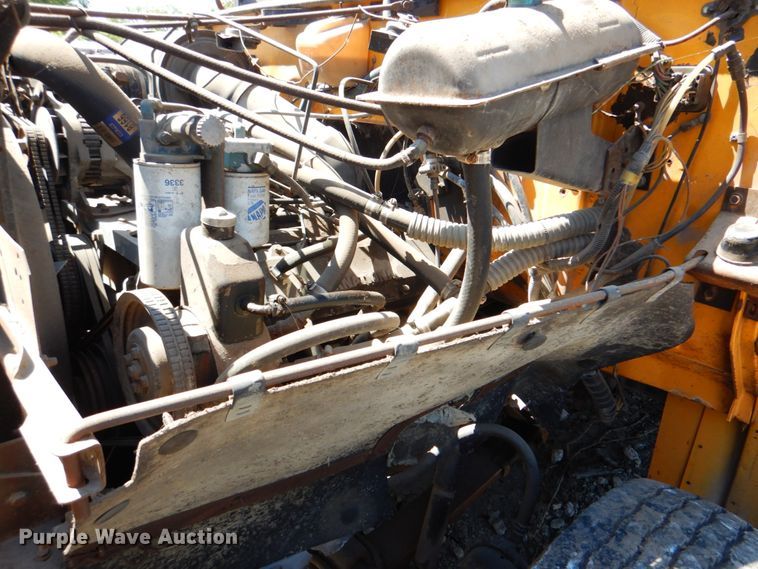 image for item IA9777 1986 Thomas Built  school bus