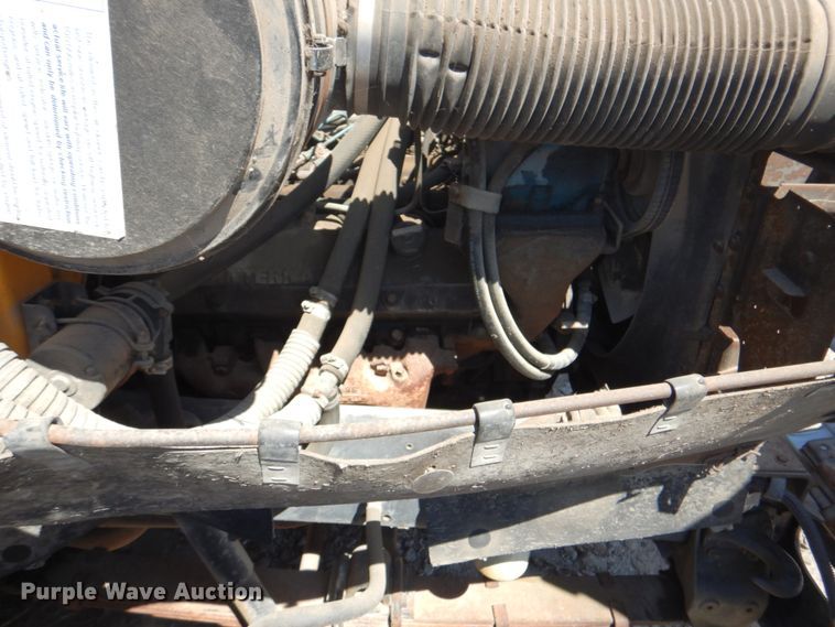 image for item IA9777 1986 Thomas Built  school bus