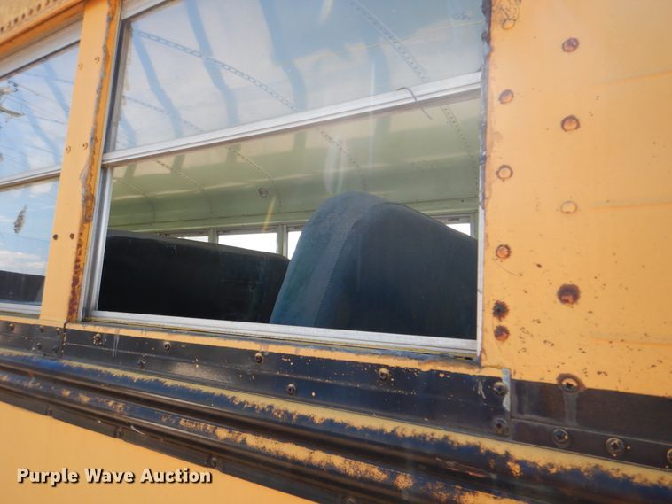 image for item IA9777 1986 Thomas Built  school bus