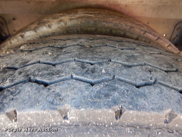 image for item IA9777 1986 Thomas Built  school bus