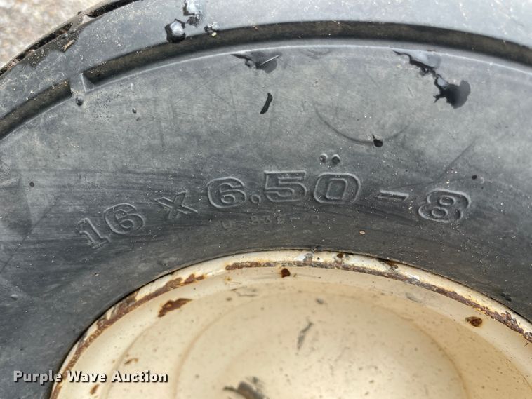 image for item IC9298 (2) 1973 Allis Chalmers 416 lawn mowers