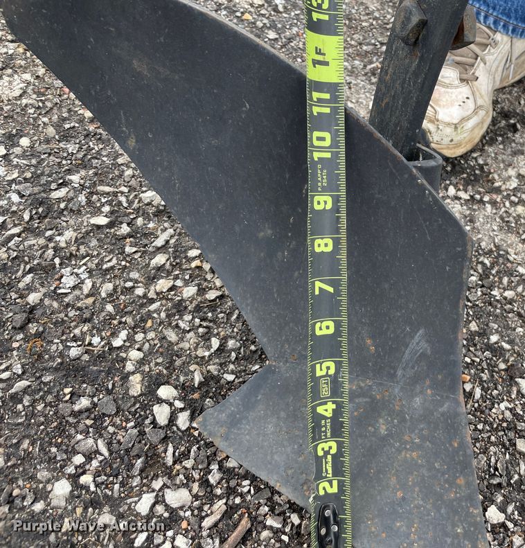 image for item IC9298 (2) 1973 Allis Chalmers 416 lawn mowers