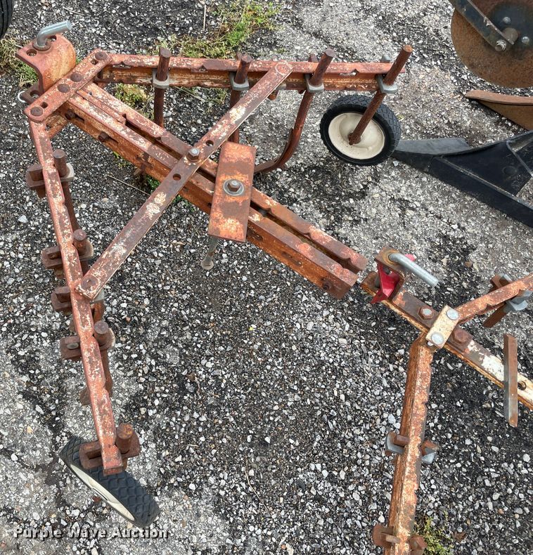 image for item IC9298 (2) 1973 Allis Chalmers 416 lawn mowers