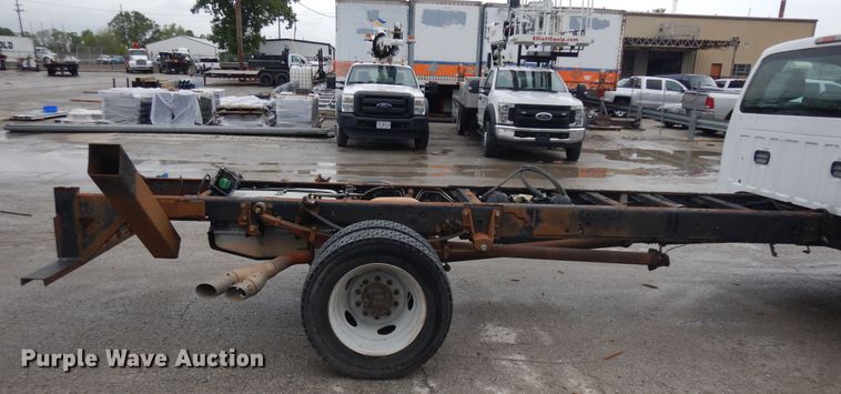 image for item ID9877 2012 Ford F550  truck cab and chassis