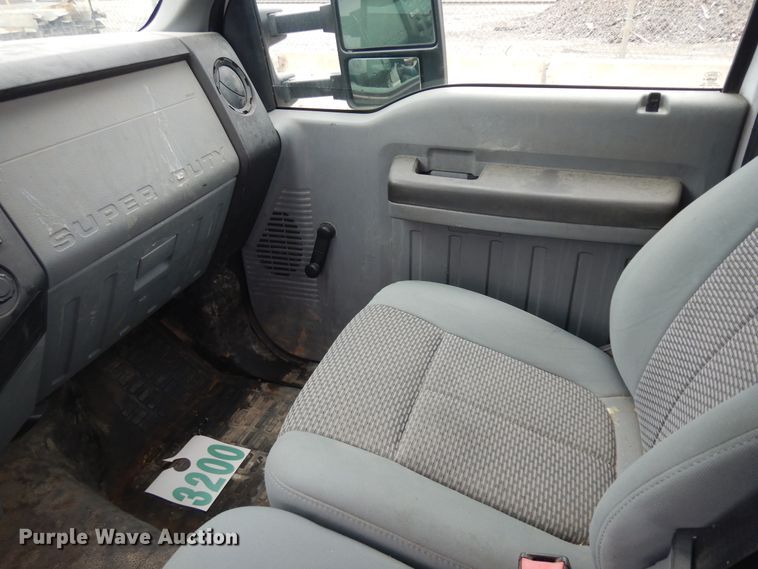 image for item ID9877 2012 Ford F550  truck cab and chassis