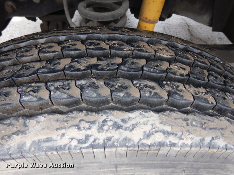 image for item ID9877 2012 Ford F550  truck cab and chassis