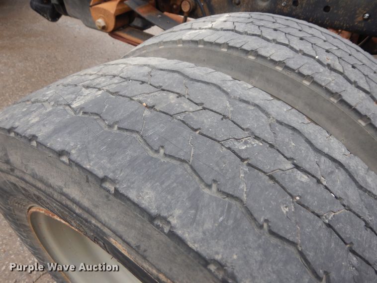 image for item ID9877 2012 Ford F550  truck cab and chassis