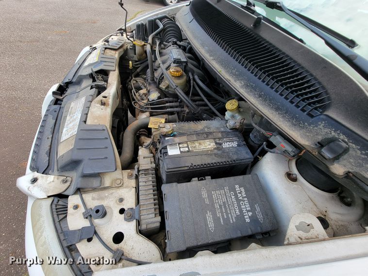 image for item IF9752 2002 Dodge Caravan  van