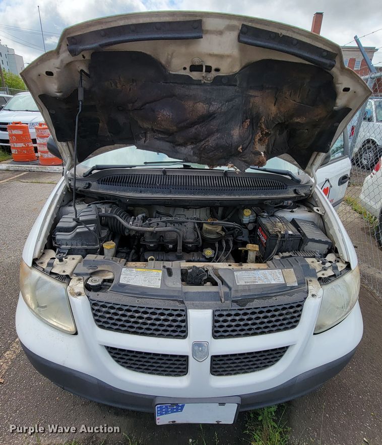 image for item IF9752 2002 Dodge Caravan  van