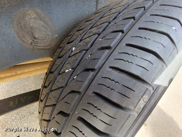 image for item IF9752 2002 Dodge Caravan  van