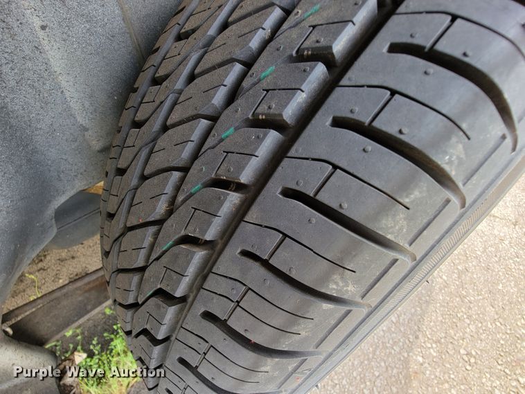 image for item IF9752 2002 Dodge Caravan  van