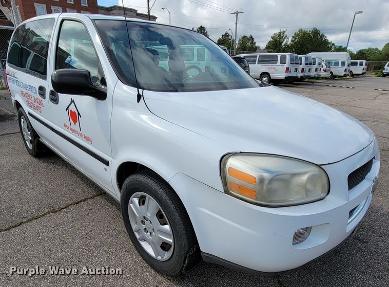 image for item IF9753 2008 Chevrolet Uplander  van