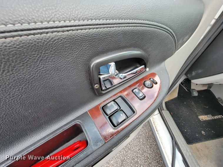 image for item IF9753 2008 Chevrolet Uplander  van