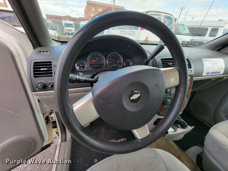 image for item IF9753 2008 Chevrolet Uplander  van