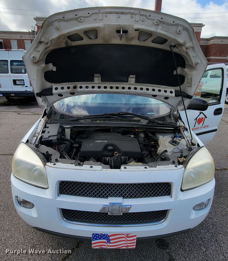 image for item IF9753 2008 Chevrolet Uplander  van