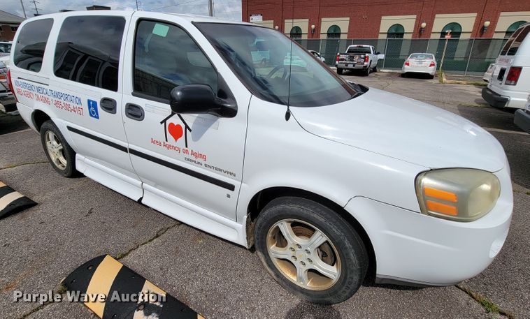image for item IF9754 2006 Chevrolet Uplander  handicap accessible van