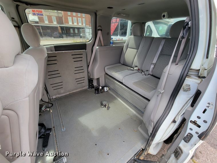 image for item IF9754 2006 Chevrolet Uplander  handicap accessible van