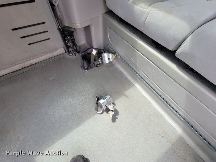 image for item IF9754 2006 Chevrolet Uplander  handicap accessible van