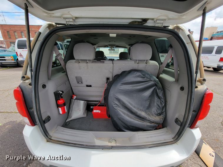 image for item IF9754 2006 Chevrolet Uplander  handicap accessible van