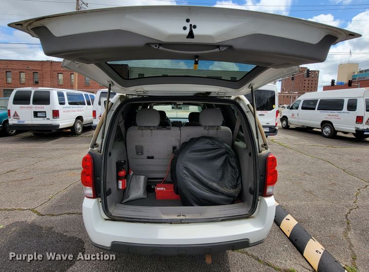 image for item IF9754 2006 Chevrolet Uplander  handicap accessible van