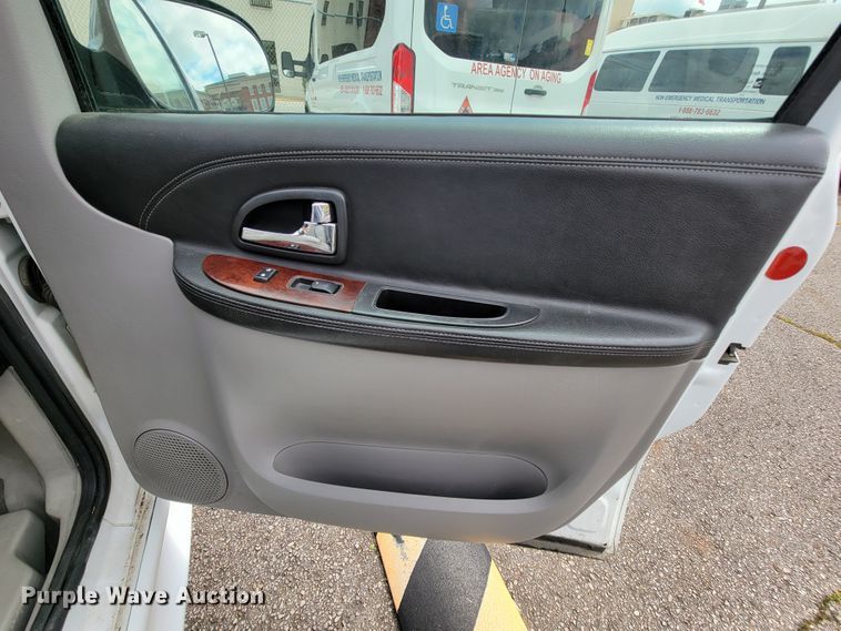 image for item IF9754 2006 Chevrolet Uplander  handicap accessible van