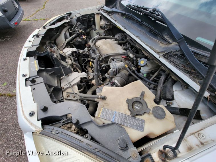 image for item IF9754 2006 Chevrolet Uplander  handicap accessible van