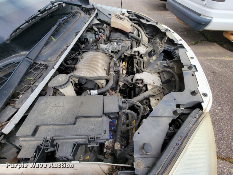 image for item IF9754 2006 Chevrolet Uplander  handicap accessible van