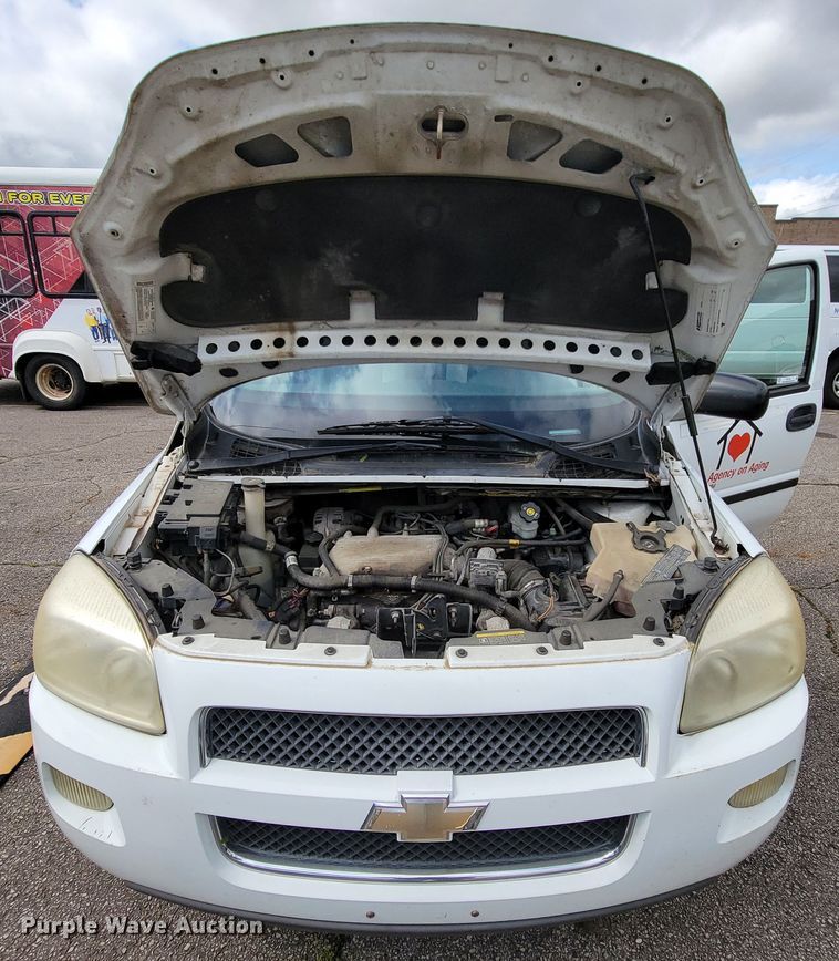 image for item IF9754 2006 Chevrolet Uplander  handicap accessible van
