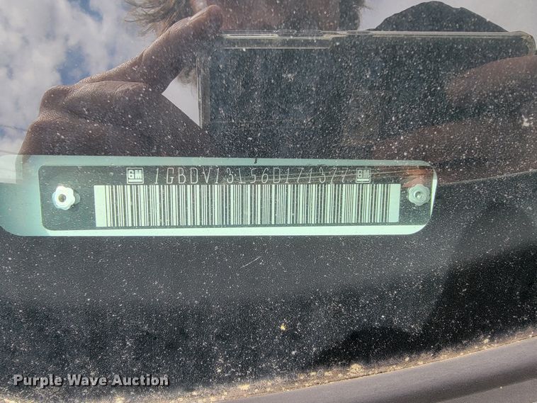 image for item IF9754 2006 Chevrolet Uplander  handicap accessible van